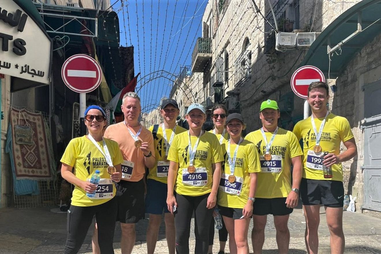 Marathon #TeamUK. Source: Twitter/British Consulate in Jerusalem.
