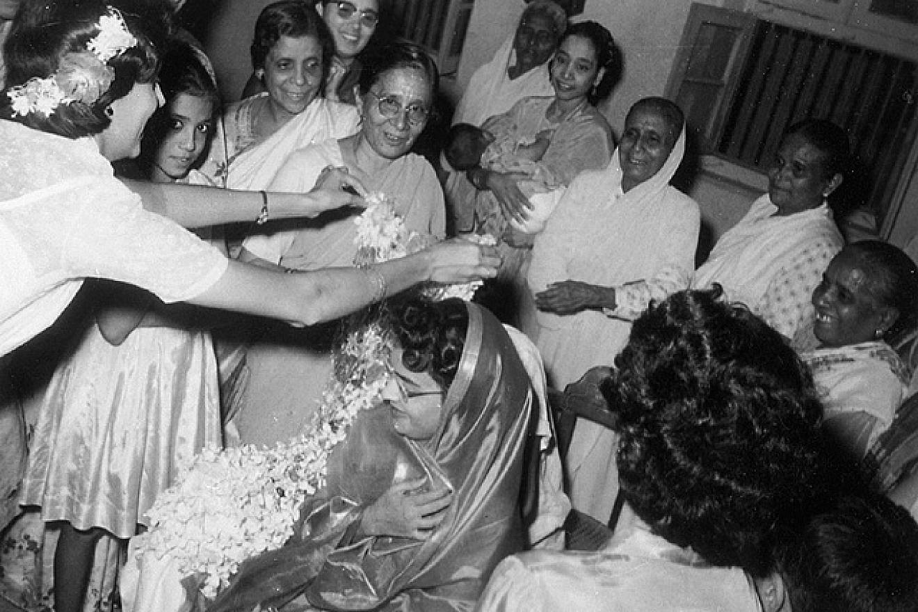 A mehndi (henna) ceremony for a Jewish wedding in Karachi, Pakistan, 1959. Credit: George and Dinah Reuben via Wikimedia Commons.