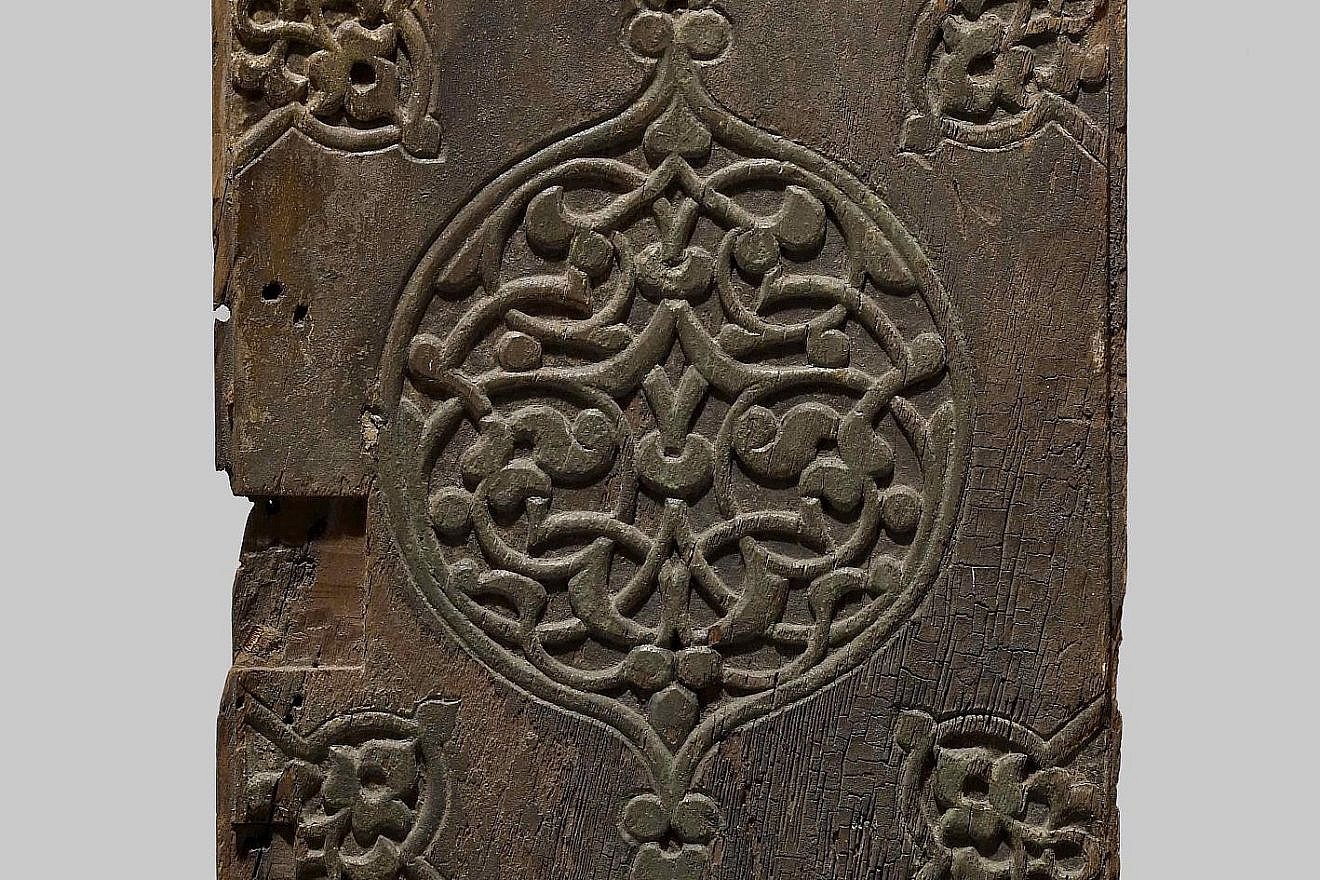 Egyptian panel from a Torah shrine, 11th century with later carving and paint, wood (walnut) with traces of paint and gilt. Museum purchase in conjunction with Yeshiva University Museum with funds provided by the W. Alton Jones Foundation Acquisition Fund, 2000. Credit: The Walters Art Museum.