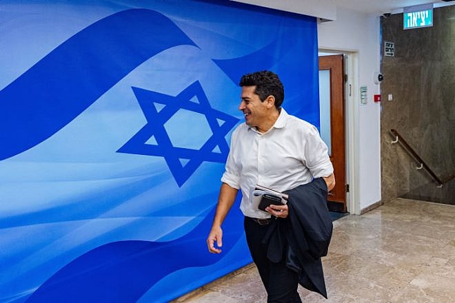 Israeli Diaspora Affairs Minister Amichai Chikli arrives for a Cabinet meeting at the Prime Minister's office in Jerusalem, Jan. 8, 2023. Photo by Olivier Fitoussi/Flash90.