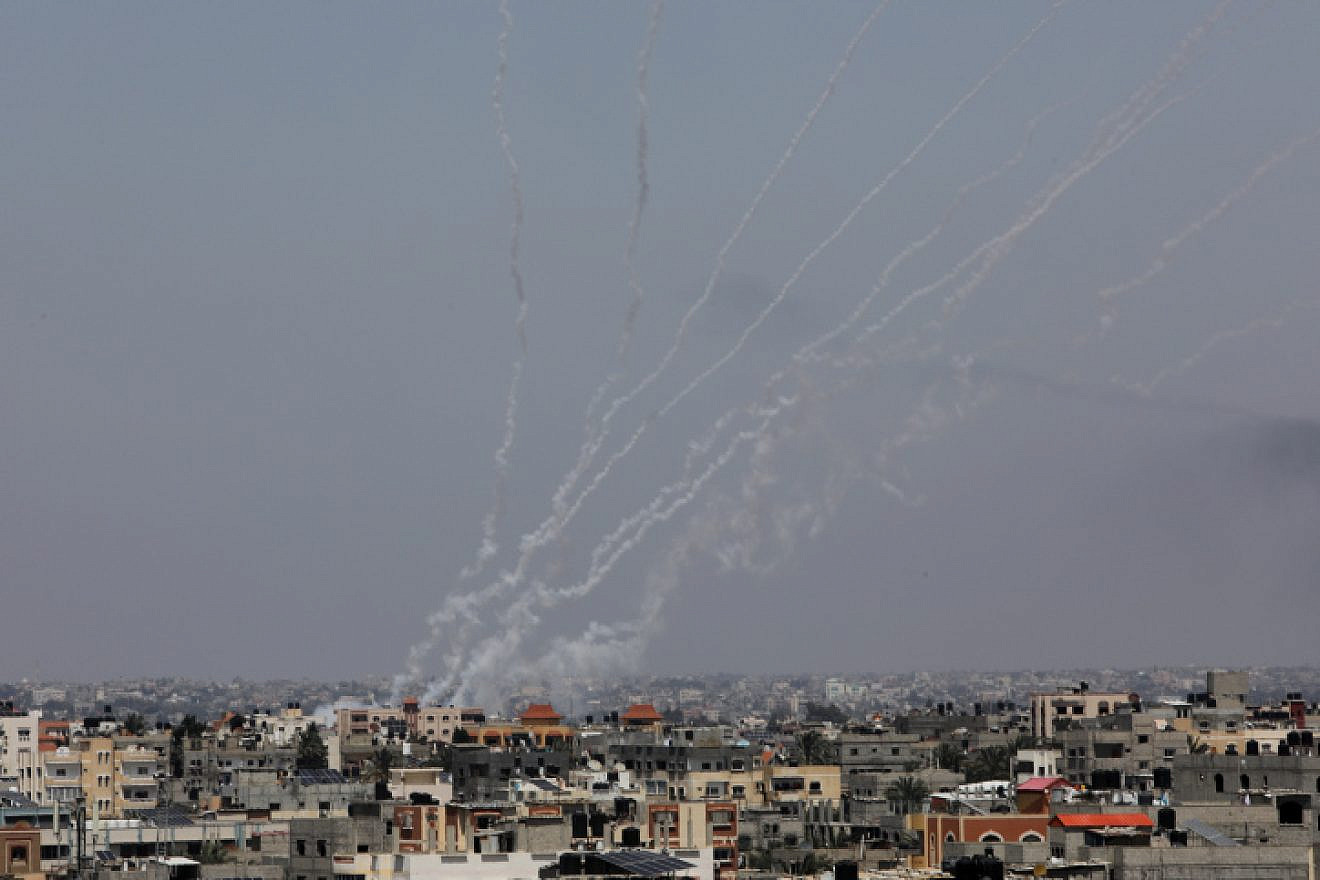Palestinian Islamic Jihad fires rockets from the Gaza Strip towards Israel, May 10, 2023. Photo by Abed Rahim Khatib/Flash90.
