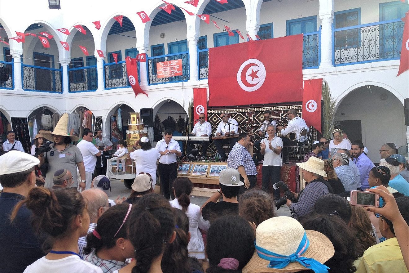 The Lag B'Omer festival in Djerba, Tunisia, in May 2015. Credit: Quatchenerlo via Wikimedia Commons.