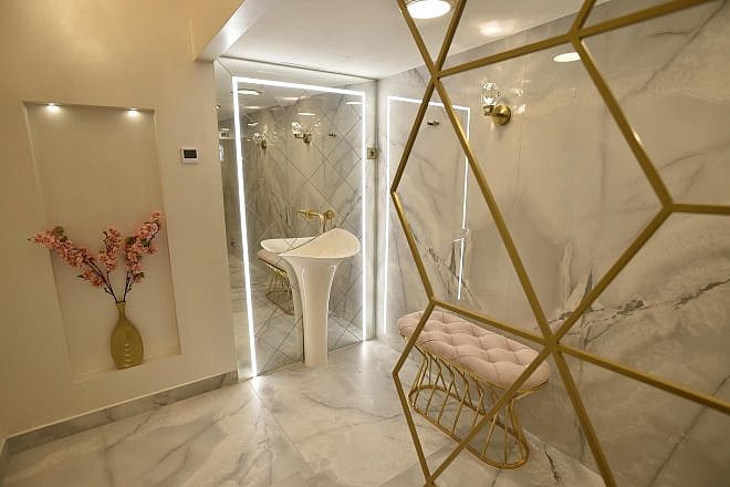 Interior of a new mikvah in Budapest, May 2023. Credit: Unified Hungarian Jewish Congregation (EMIH).