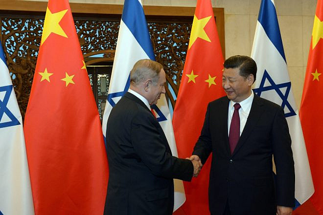 Israeli Prime Minister Benjamin Netanyahu with Chinese President Xi Jinping in Beijing, March 21, 2017. Photo by Haim Zach/GPO.