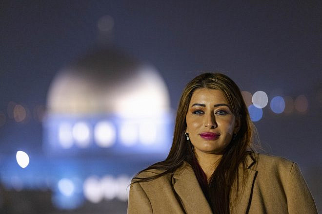 Sarah Idan, who represented Iraq at the “Miss Universe 2017” pageant, at the Western Wall in Jerusalem's Old City, Dec. 8, 2021. Photo by Olivier Fitoussi/Flash90.