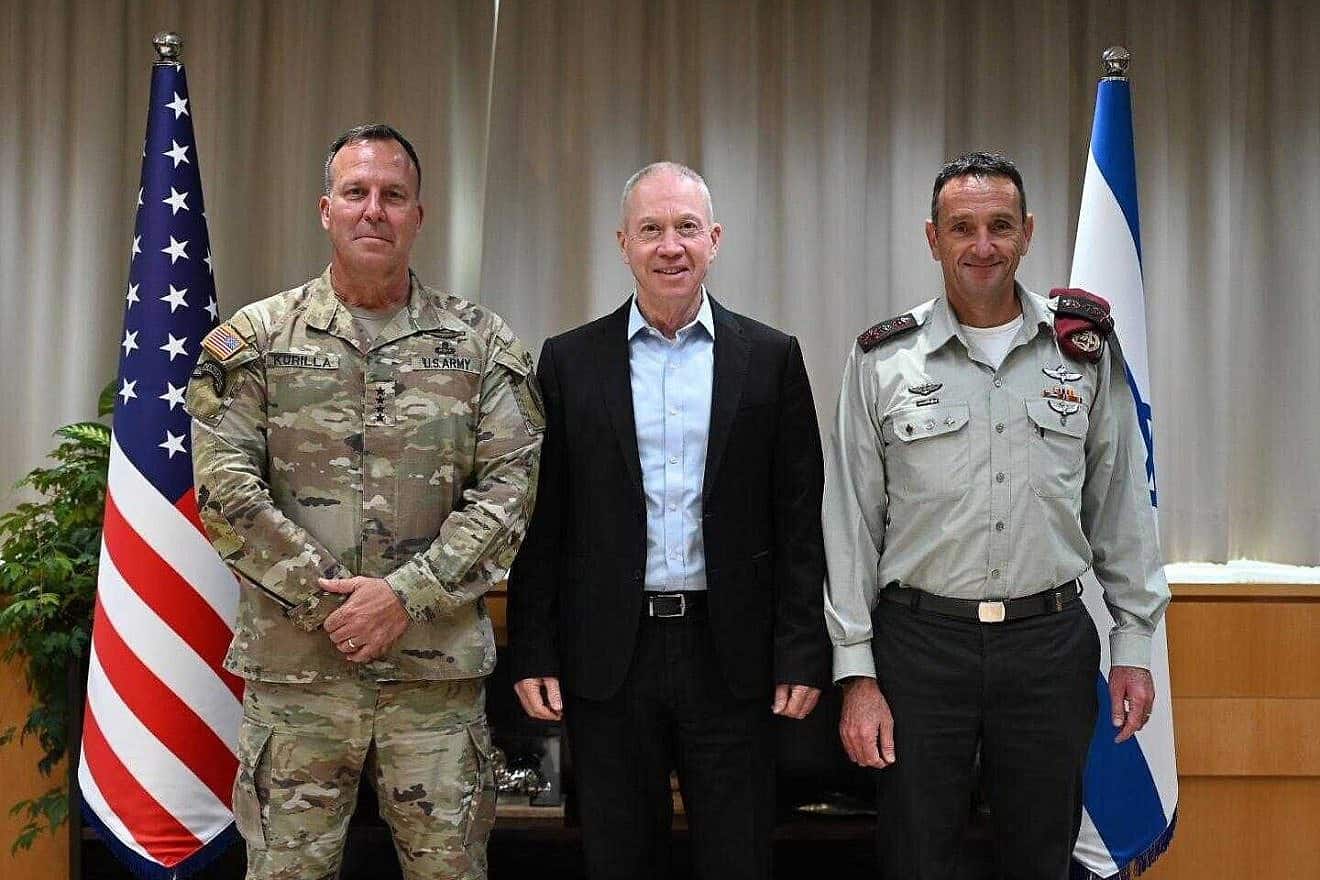 U.S. CENTCOM commander Gen. Michael rik Kurilla (left) meets with Israeli Defense Minister Yoav Gallant and IDF Chief of Staff Lt. Gen. Herzi Halevi in Tel Aviv, July 26, 2023. Credit: Israel Defense Ministry.