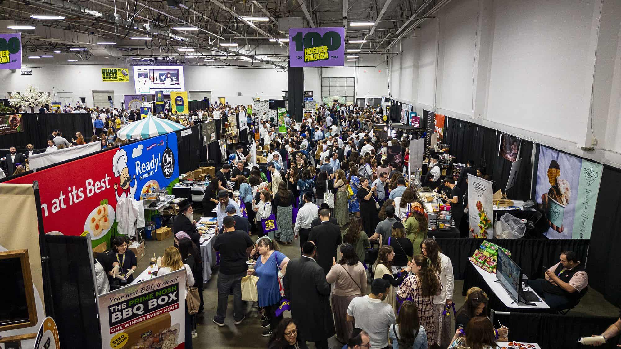 The crowd at Kosherpalooza in Seacaucus, N.J., on June 28, 2023. Photo by Shmily Treger.