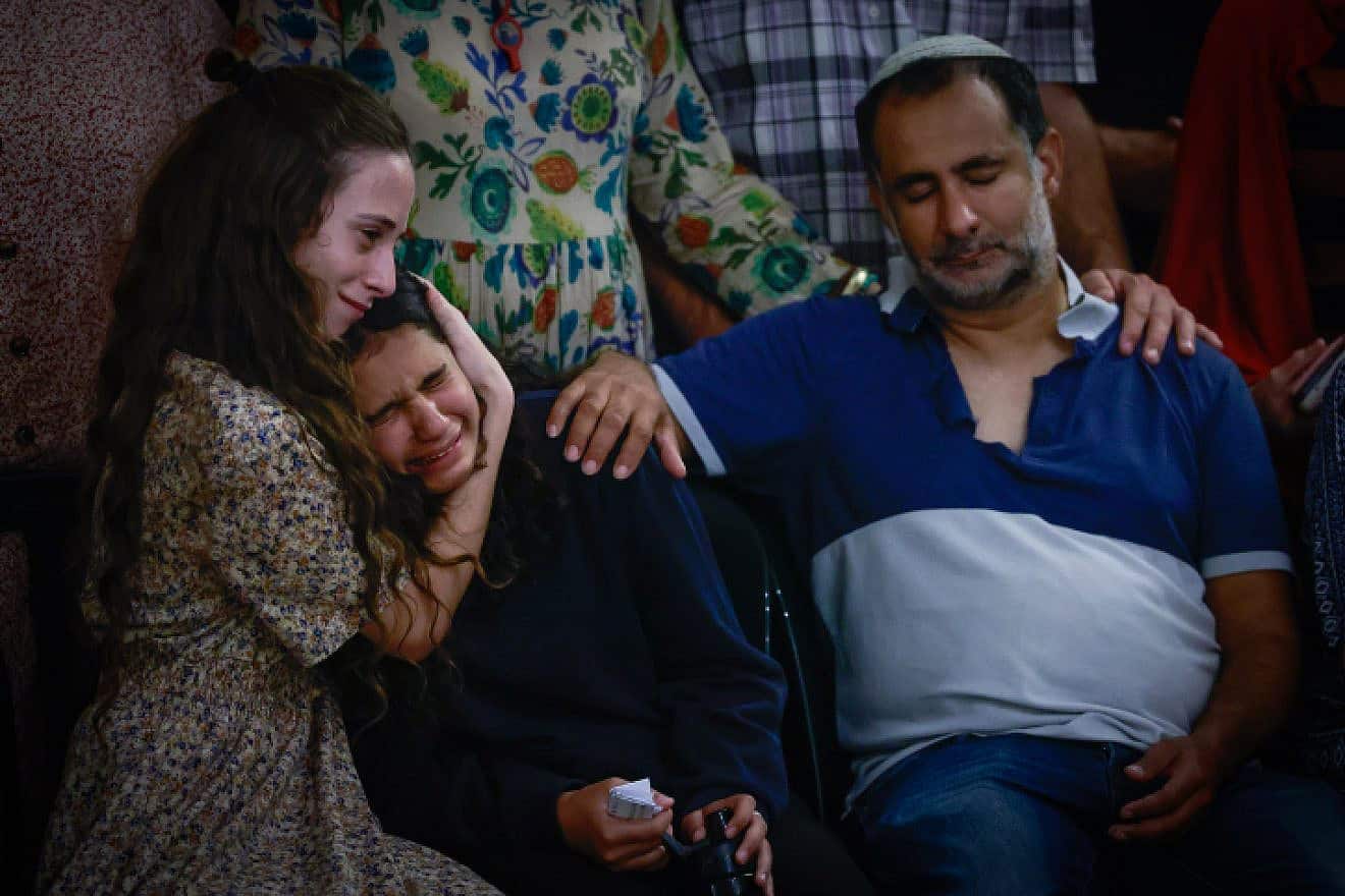 Family and friends attend the funeral of Batsheva Nigri, who was murdered in a terrorist shooting near Hebron on Aug. 21, 2023, in the Gush Etzion Regional Cemetery in Kfar Etzion. Photo by Chaim Goldberg/Flash90.