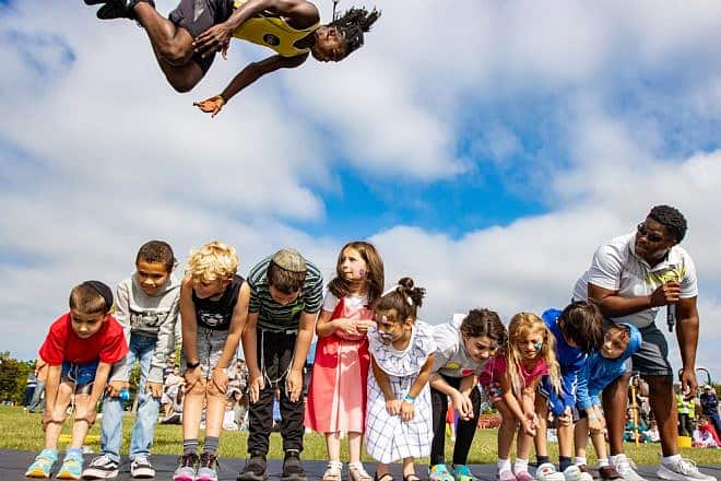 Entertainment, arts-and-crafts and more will be featured at the fifth annual Jewish Food Festival in Mequon, Wis., on Aug. 6-7, 2023 Credit: Chabad of Mequon.