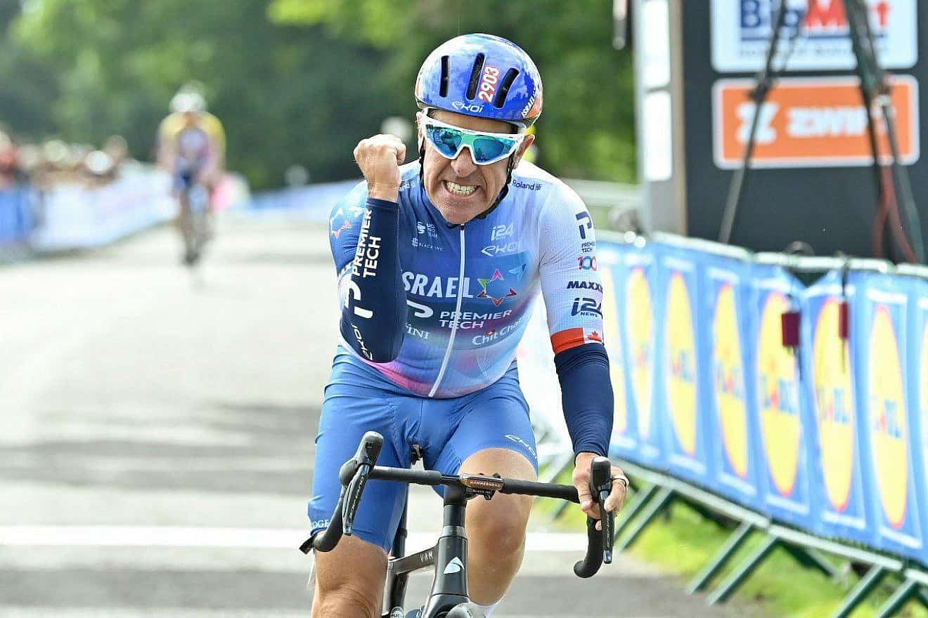 Sylvan Adams wins the UCI Road Cycling World Championship in the (65-69) Masters age category in Perth, Scotland, Aug. 4, 2023. Credit: SWpix.