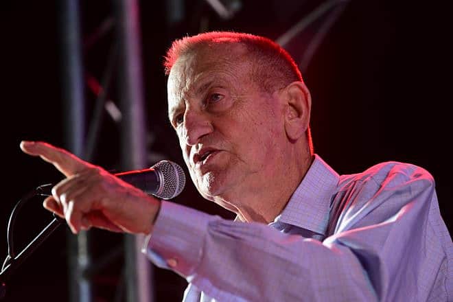 Tel Aviv Mayor Ron Huldai banned gender-separated Yom Kippur services in the city's Dizengoff Square. Photo by Tomer Neuberg/Flash90.