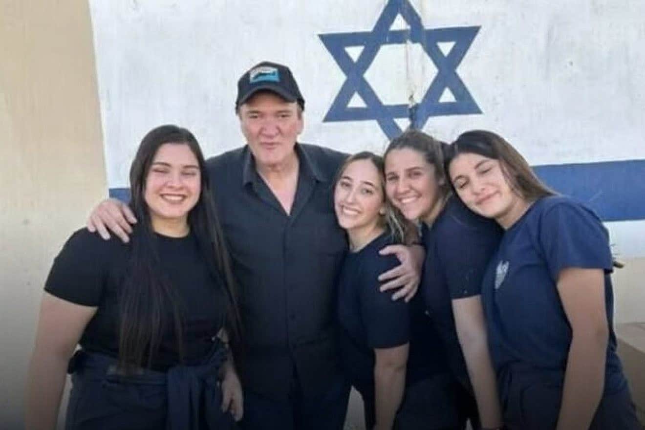 Quentin Tarantino poses with IDF soldiers in southern Israel on Oct. 15, 2023. Source: Twitter.