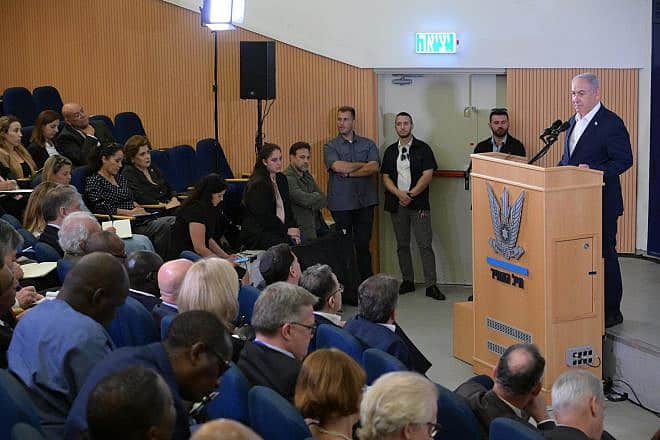 Israeli Prime Minister Benjamin Netanyahu meets with foreign envoys, Nov. 6, 2023. Photo by Amos Ben-Gershom/GPO.
