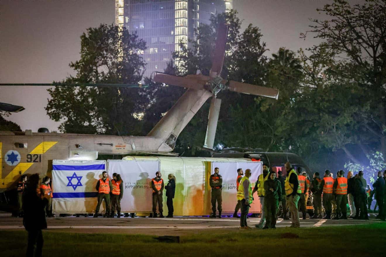 An Israeli military helicopter carrying Israeli hostages released by Hamas arrives at the Schneider Children's Medical Center in Petah Tikva, Nov. 26, 2023. Photo by Yossi Aloni/Flash90.