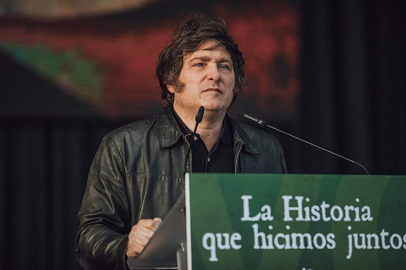 Javier Milei on stage at the VIVA22 festival in Spain, Oct. 8, 2022. Source: Wikimedia Commons.