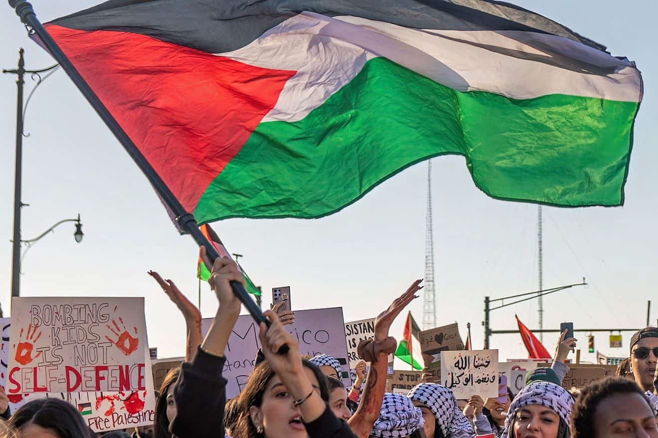A pro-Palestinian rally in Columbus, Ohio, on Nov. 12, 2023. Credit: Becker1999 via Wikimedia Commons.