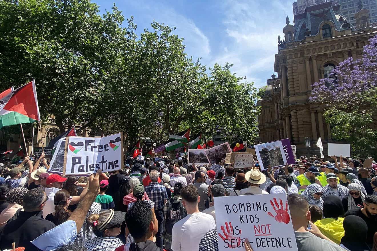 A pro-Palestinian protest in Sydney, Australia, on Oct. 21, 2023. Credit: Bookish Worm via Wikimedia Commons.
