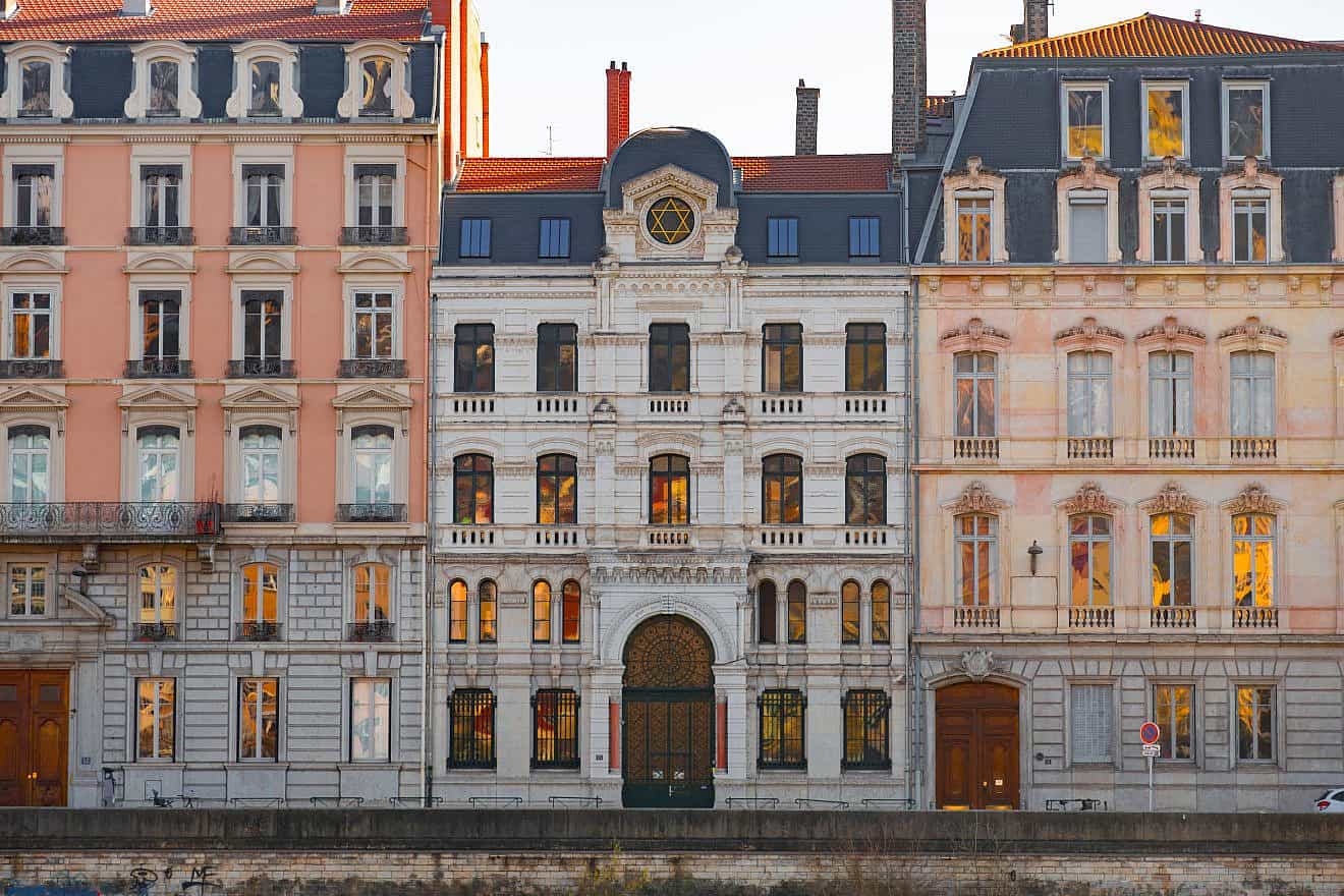 The grand synagogue on the Saône River in Lyon, France. Credit: ColorMaker/Shutterstock.