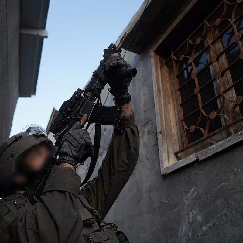 Israeli troops operating in the Hamas-ruled Gaza Strip, Dec. 18, 2023. Credit: IDF.