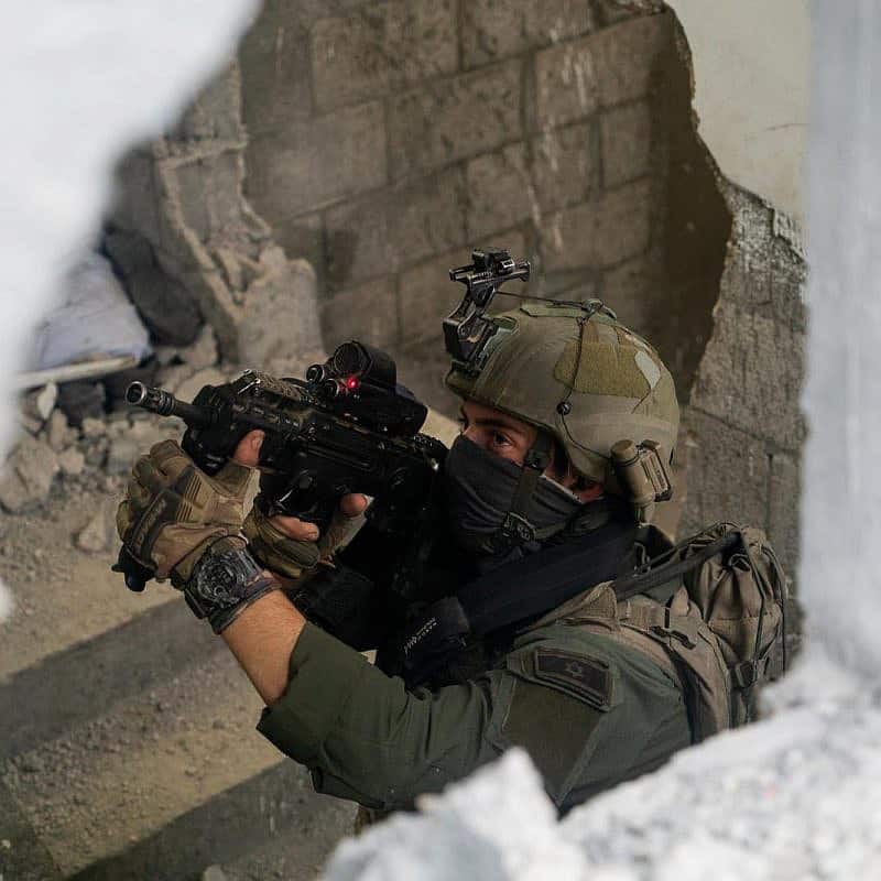 Israeli troops operating in the Hamas-ruled Gaza Strip, Dec. 6, 2023. Credit: IDF.