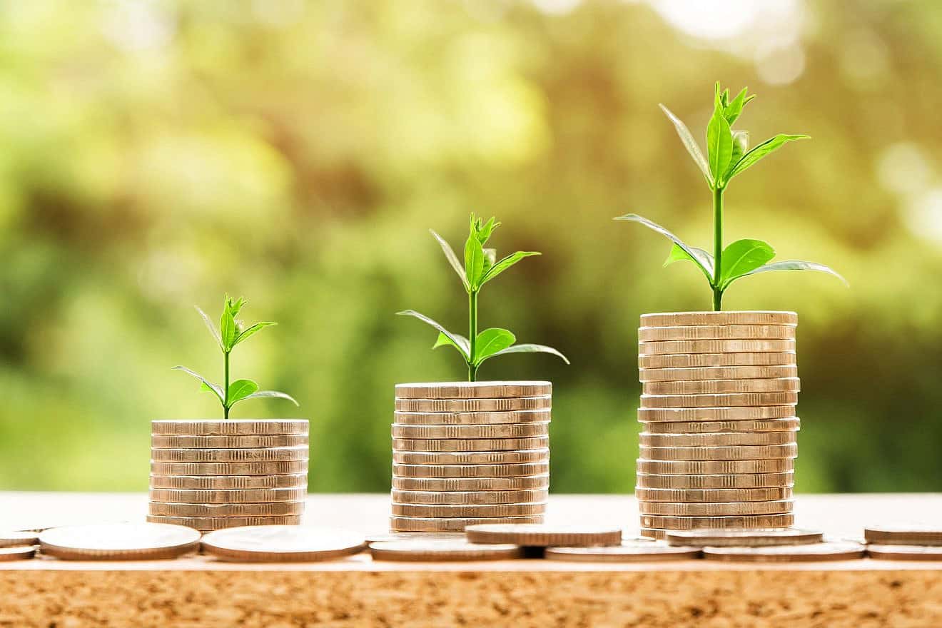 Growing a small business. Credit: nattanan23/Pixabay.