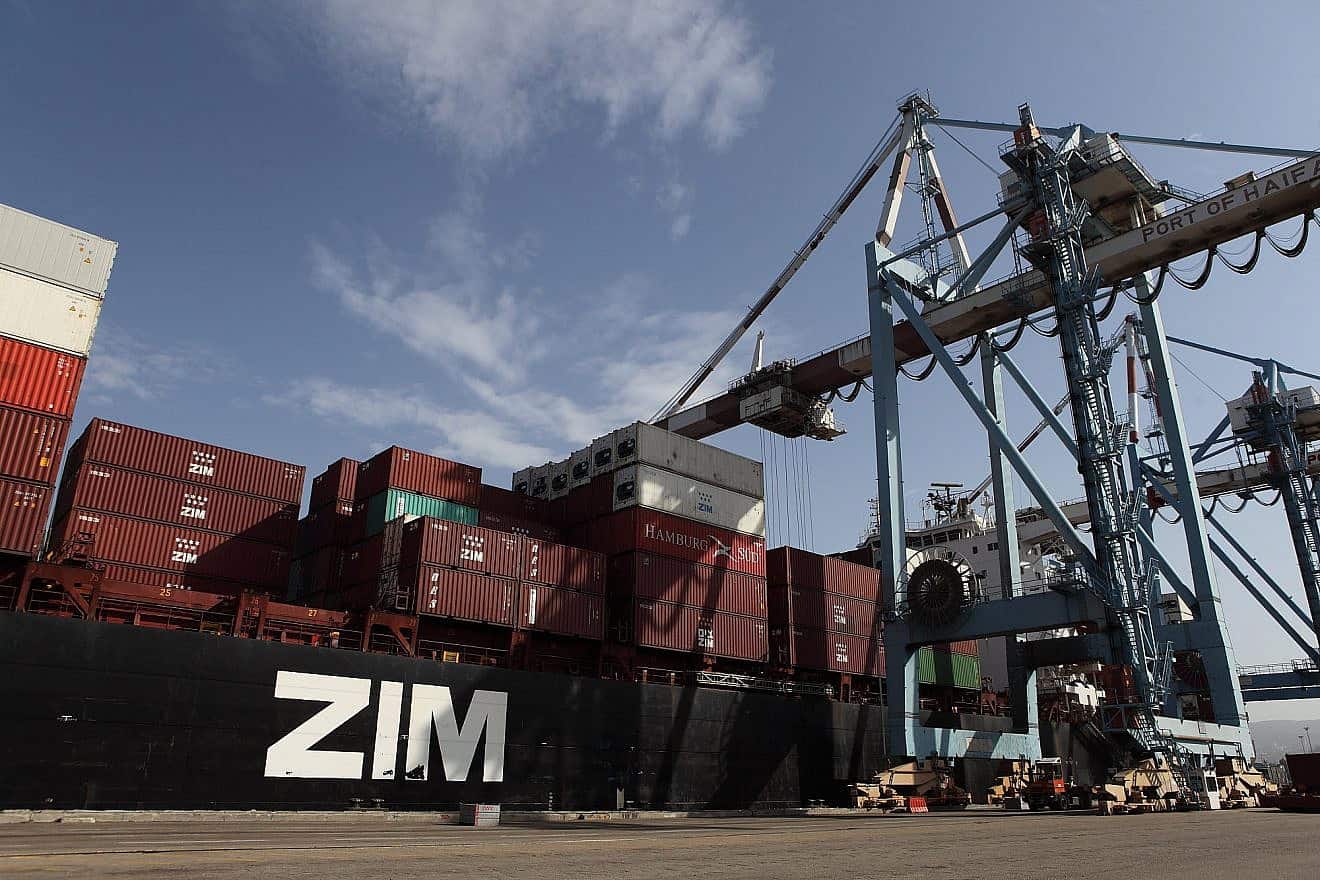 Shipping containers at Haifa Port, Nov 14, 2011. Photo by Yaakov Naumi/Flash90.