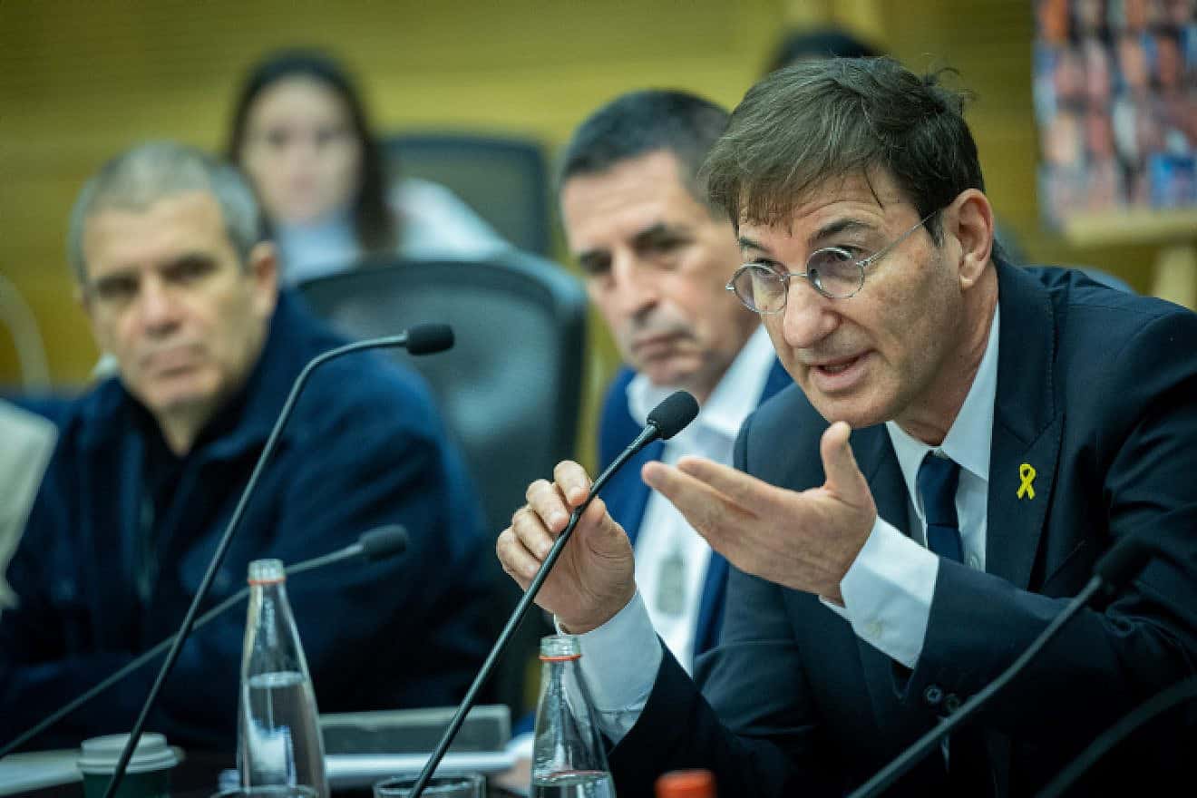 Knesset member Boaz Bismuth leads the Knesset lobby for releasing the remaining hostages in the Gaza Strip, at the Knesset in Jerusalem, Jan. 9, 2024. Photo by Yonatan Sindel/Flash90.