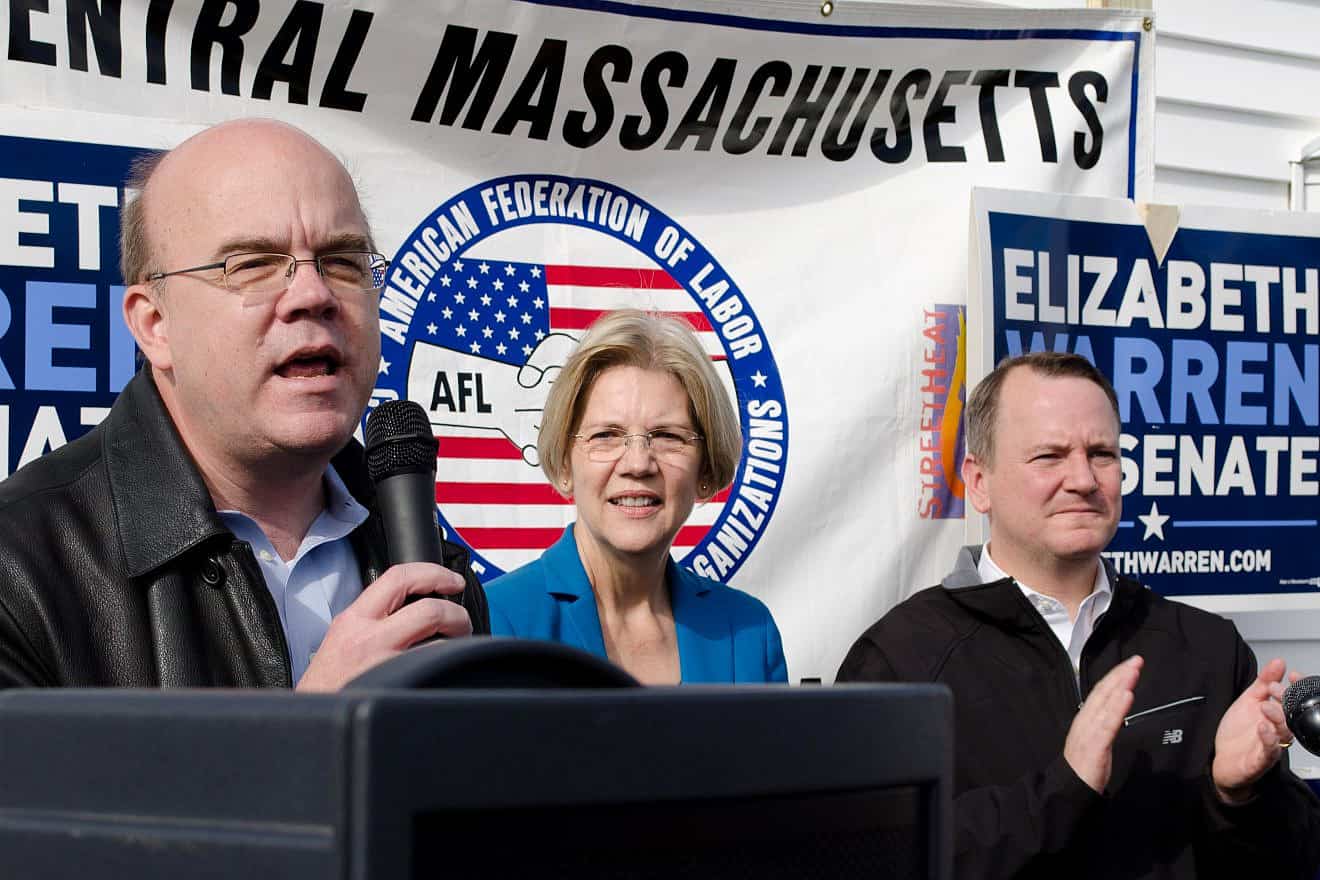 Rep. Jim McGovern (D-Mass.), Rep. Elizabeth Warren (D-Mass.) and Massachusetts Lt. Gov. Tim Murray at a Warren campaign rally in Auburn, Mass., on Nov 2, 2012. Credit: Tim Pierce via Wikimedia Commons.
