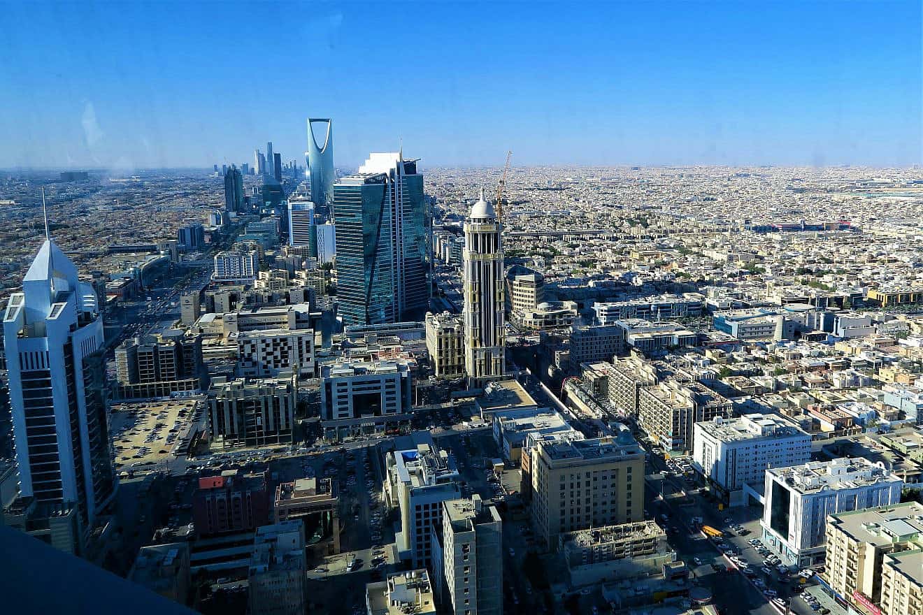 Riyadh, Saudi Arabia. Photo by Ekrem Osmanoglu/Unsplash.