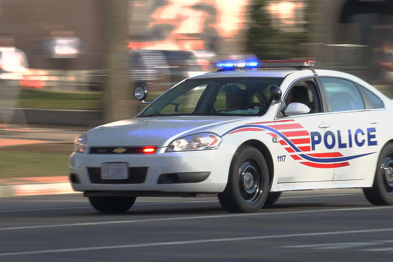 A Metropolitan Police Department car. Credit: Bob Korn/Shutterstock.