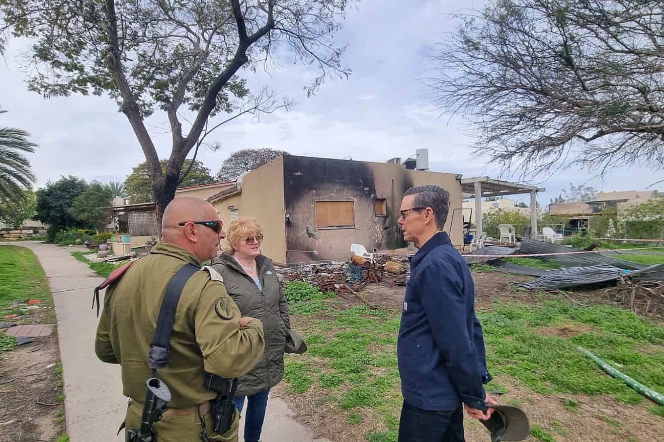 Ralph Reed and his wife JoAnne visit Israeli border communities attacked by Hamas terrorists on Oct. 7. Credit: Courtesy.