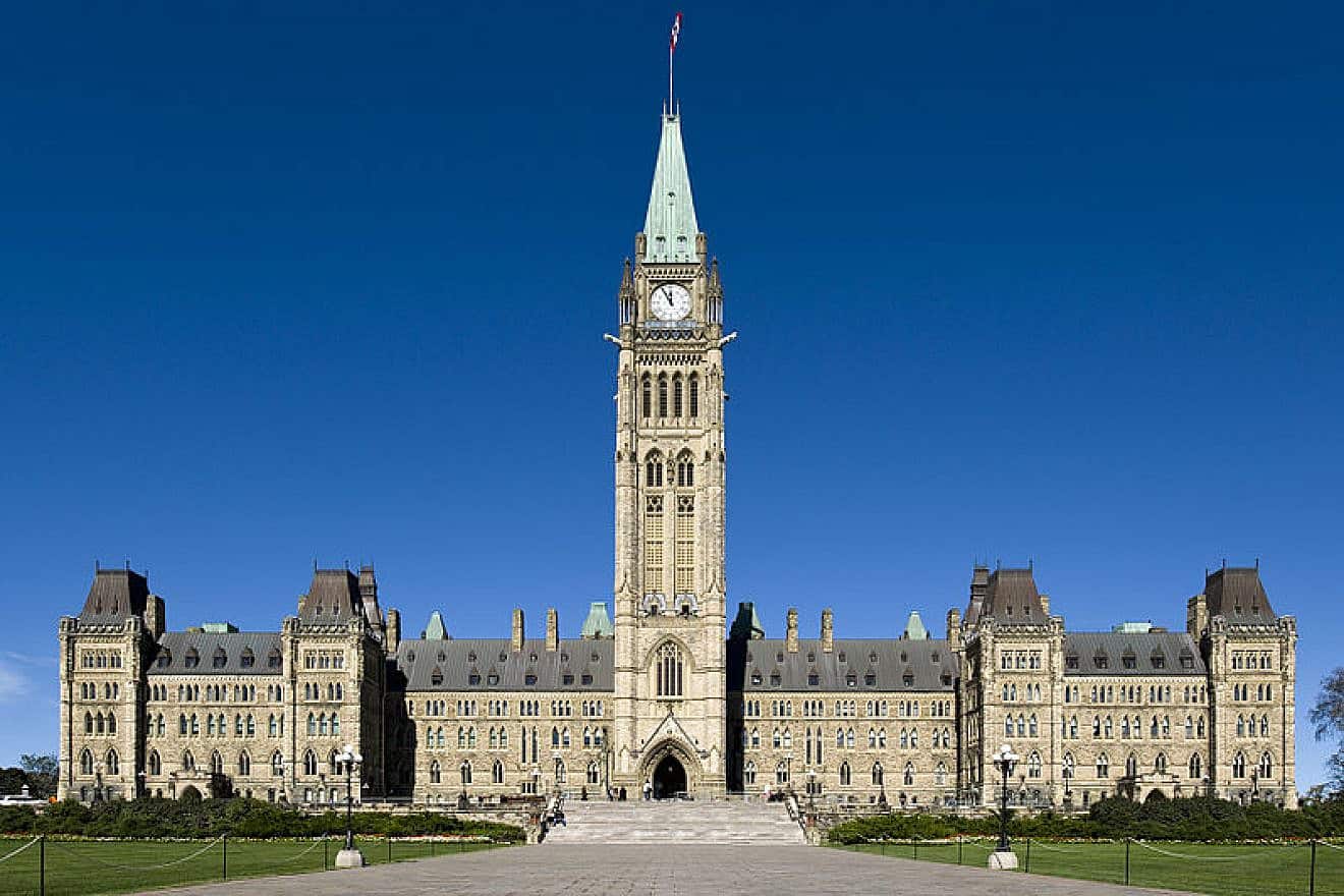The Centre Block Canadian Parliament building with the Peace Tower in front, in Ottawa, Southern Ontario. Credit: Saffron Blaze via Wikimedia Commons.