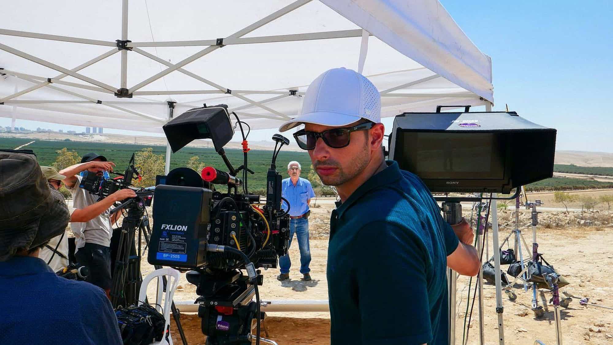 Filming the documentary on Howard and Lottie Marcus. Credit: Courtesy of the film, “Who Are the Marcuses?”