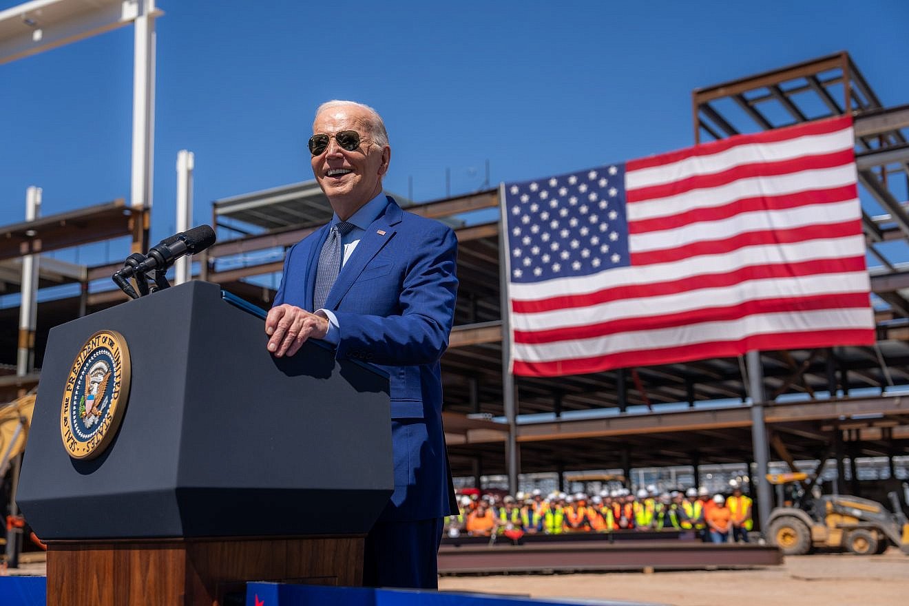U.S. President Joe Biden delivers remarks announcing CHIPS and Science Act grants to Intel to expand U.S. semiconductor production on March 20, 2024, at the Intel Ocotillo Campus in Chandler, Ariz. Credit: Adam Schultz/White House.