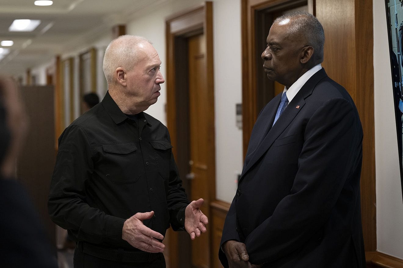 Israeli Defense Minister Yoav Gallant and U.S. Secretary of Defense Lloyd Austin at the Pentagon, March 26, 2024. Photo by U.S. Navy Petty Officer 1st Class Alexander Kubitza/U.S. Department of Defense.
