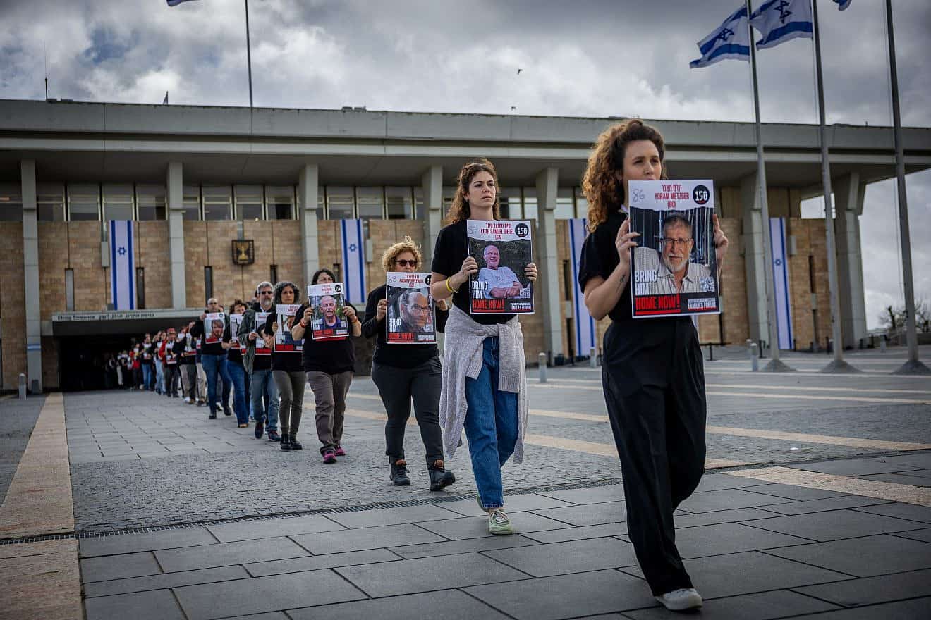 Israelis protest for the release of Israelis held kidnapped by Hamas terrorists in Gaza, at the Knesset, the Israeli parliament in Jerusalem, March 4, 2024. Photo by Yonatan Sindel/Flash90.