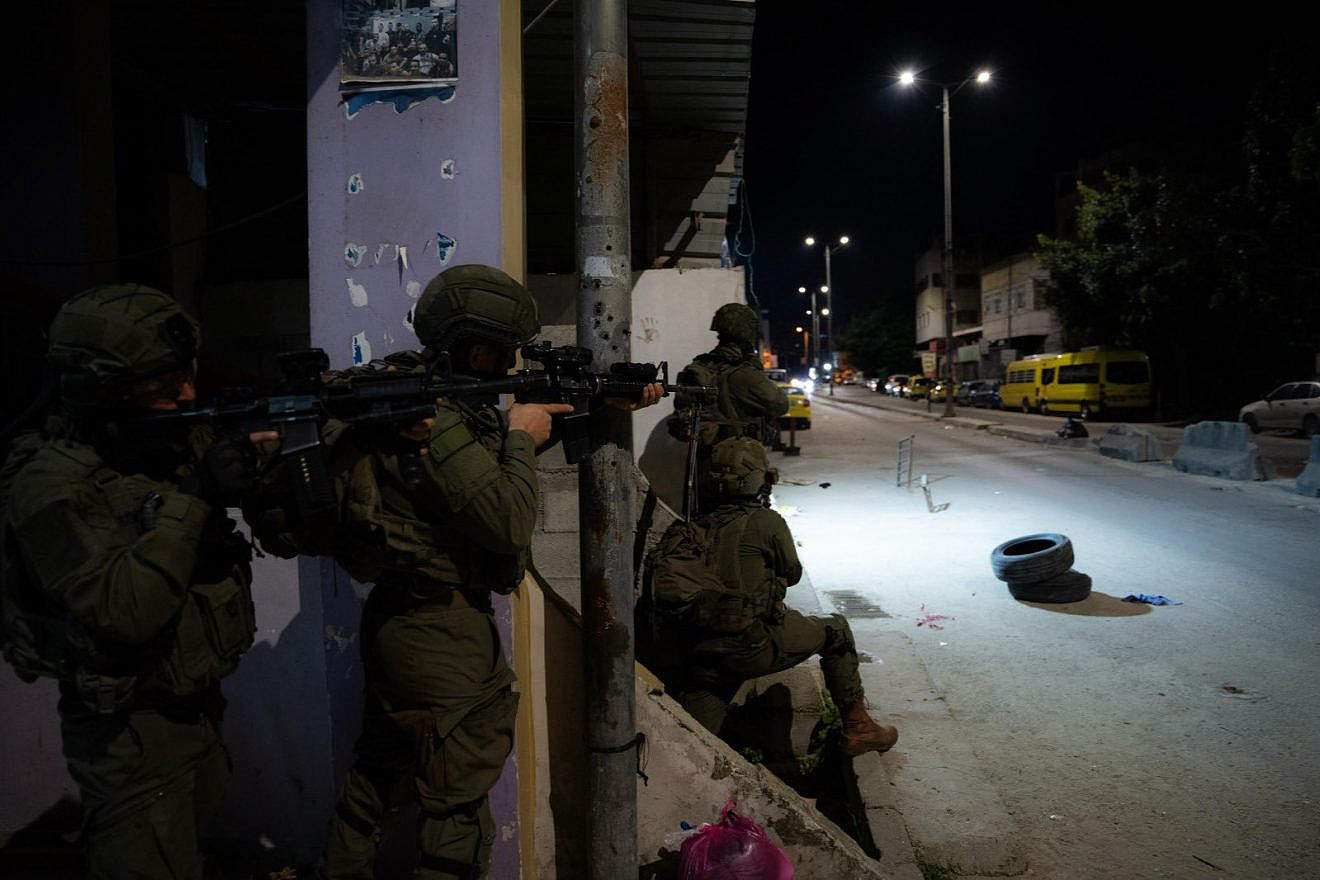 IDF troops conduct counterterrorism raids in Judea and Samaria, March 25, 2024. Credit: IDF.