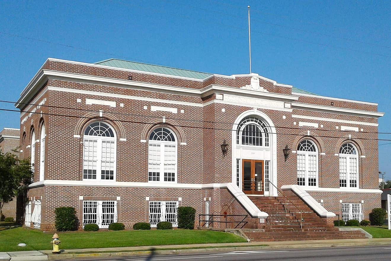 The public library in Florence, S.C., which listed on the U.S. National Register of Historic Places. Credit: Robert Thomas Mckenzie Jr. via Wikimedia Commons.