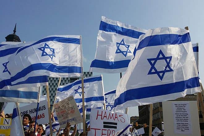 Israelis protest against Hamas. Credit: Photo by Bruce Emmerling/Pixabay