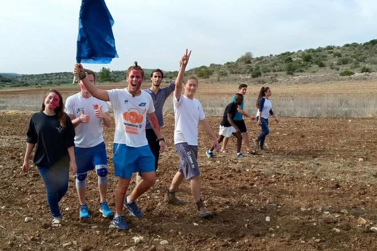 Yachad Gap Year students participate in a pre-military academy academic program. Source: Mechinot.