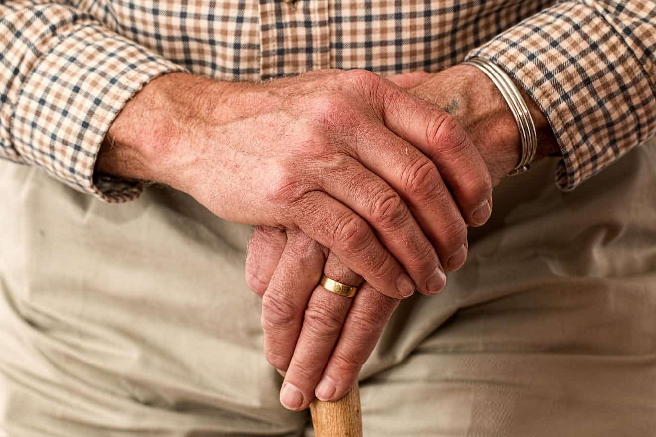 Elderly man. Credit: stevepb/Pixabay.
