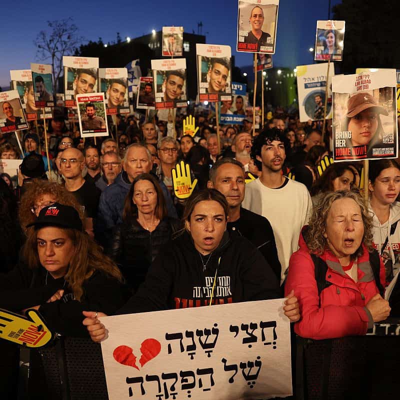 Israelis take part in a protest outside the Knesset in Jerusalem marking six months since the Hamas-led Oct. 7 invasion, April 7, 2024. Photo by Yonatan Sindel/Flash90.