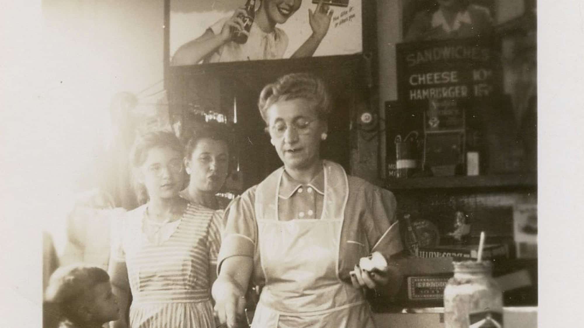 The hot dog stand at Sportsman's Park in St. Louis, about 1946. Credit: Courtesy of Harvey Tettlebaum.