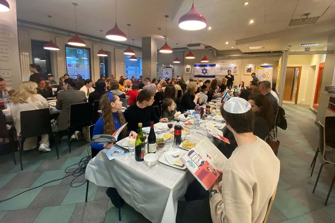 More than 100 Jewish refugees from Ukraine gathered in Poland to celebrate a Passover seder hosted by the Jewish Agency for Israel on April 19, 2024. Credit: The Jewish Agency for Israel.