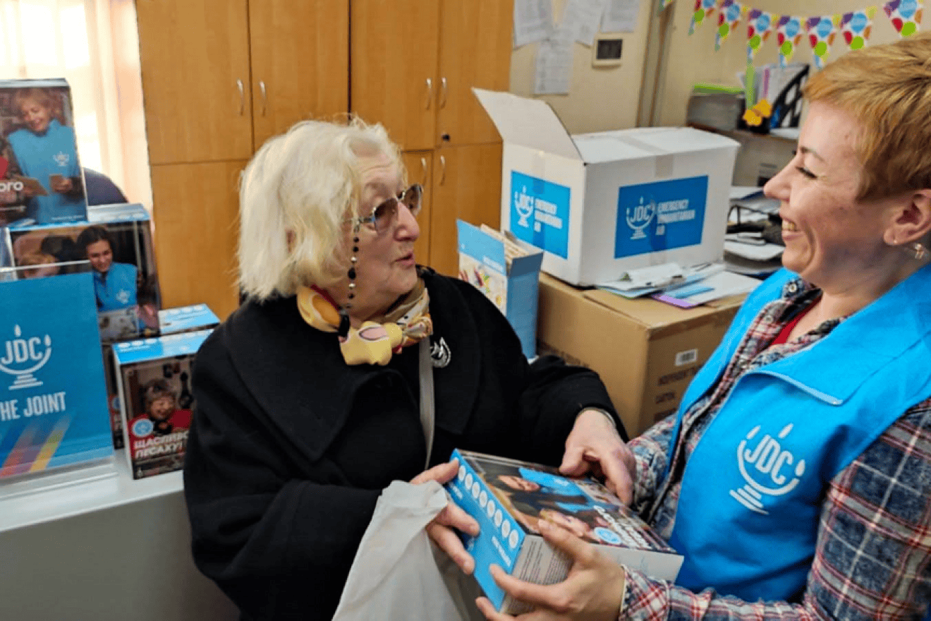 The American Jewish Joint Distribution Committee (JDC) is working to arrange for food, seders and social services to help those most in need celebrate Passover. Credit: JDC.