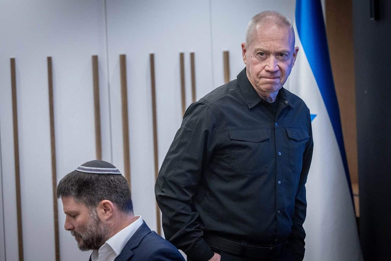 Israeli Minister of Finance Bezalel Smotrich and Defense Minister Yoav Gallant hold a joint press conference in Jerusalem, Dec. 26, 2023. Photo by Chaim Goldberg/Flash90.