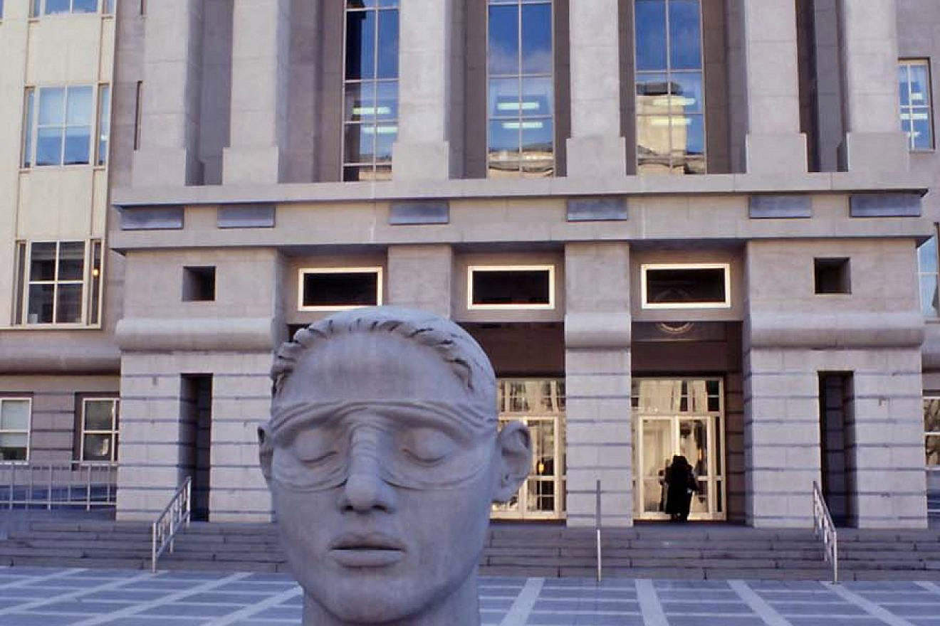 The Martin Luther King Building and U.S Courthouse in Newark, New Jersey. Credit: Carptrash via Wikimedia Commons.