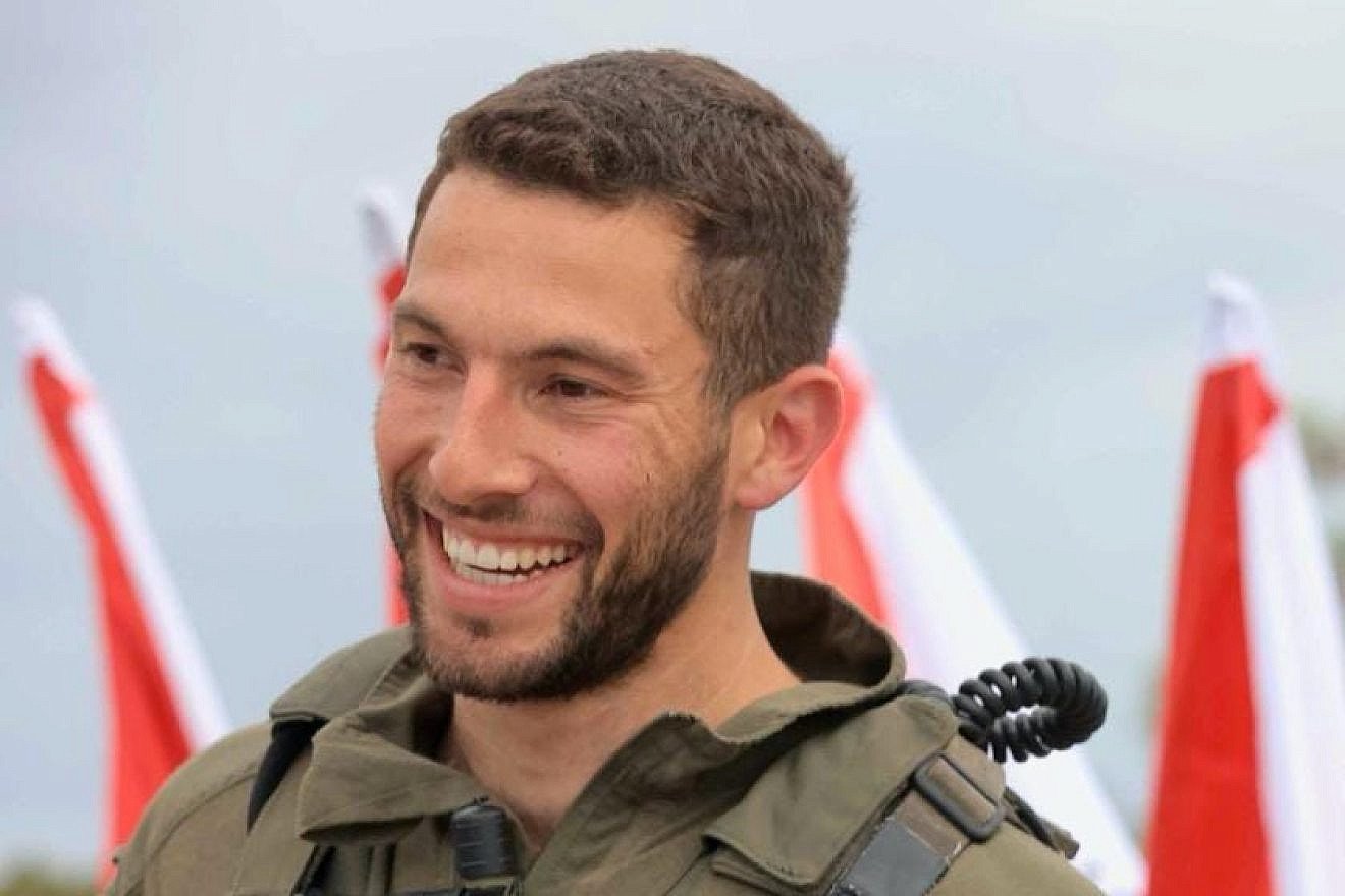 Qanday yosh qora tanli ayollar sikilgan Rus buvisi porno onlayn