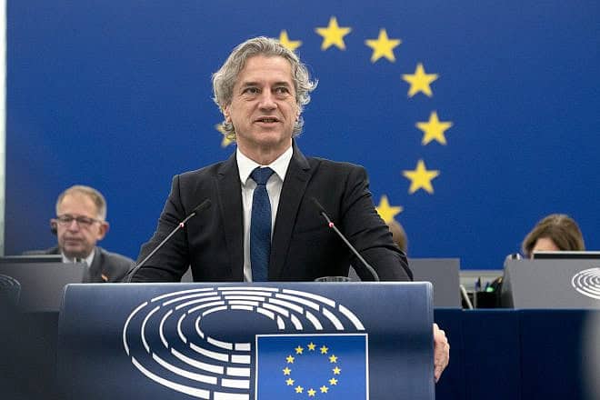 Slovenian Prime Minister Robert Golob addresses members of the European Parliament, Dec. 13, 2022. Credit: European Parliament.