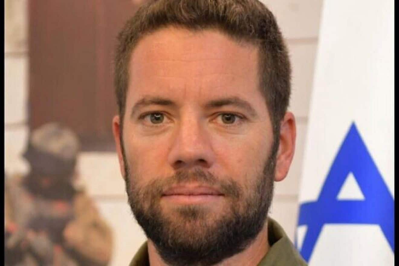 Arnon Zamora
